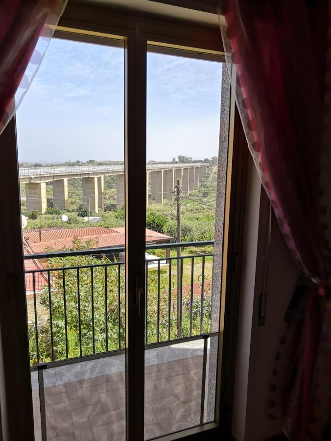 Case Vacanze Le Rose Campofelice Di Roccella Bagian luar foto